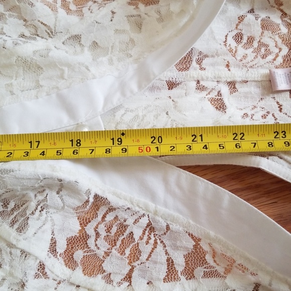 Cute Lace Top - Picture 3 of 5